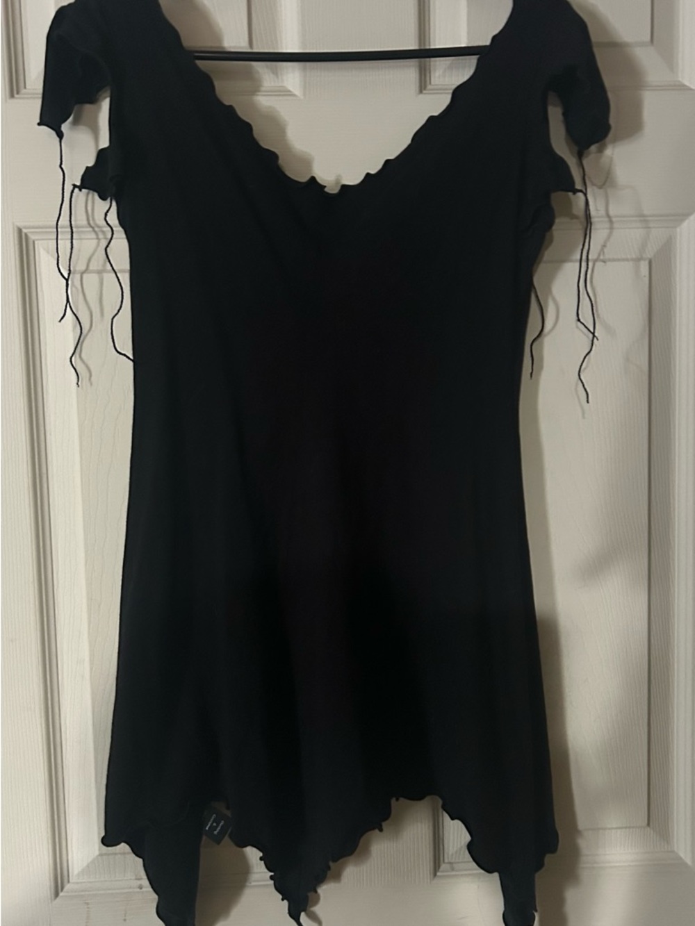 Moresca Black Women's Dress with Scalloped Hem